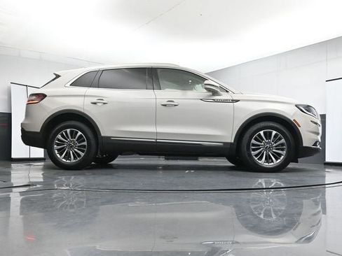 Used 2022 Lincoln Nautilus Reserve AWD/4WD image 37
