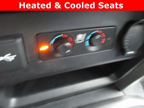 Used 2023 Toyota 4Runner Limited image 17