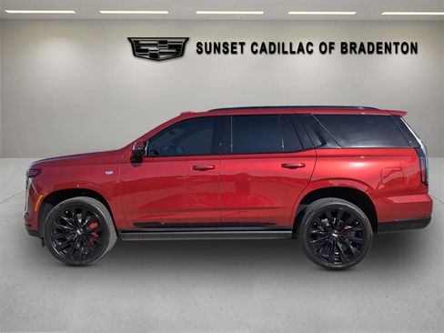 New 2025 Cadillac Escalade Sport Platinum w/ LPO, ONYX Package image 4