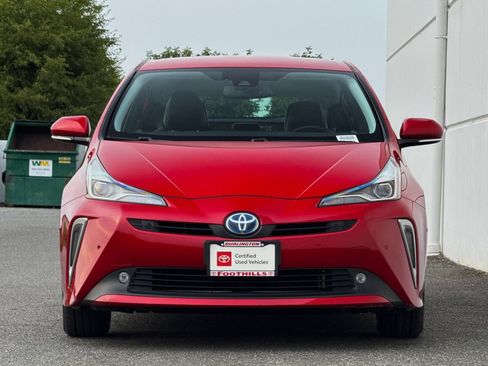 Certified 2019 Toyota Prius XLE AWD/4WD image 2
