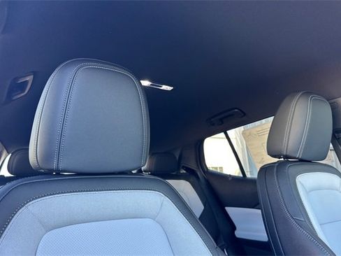 New 2026 Chevrolet Equinox EV LT image 22