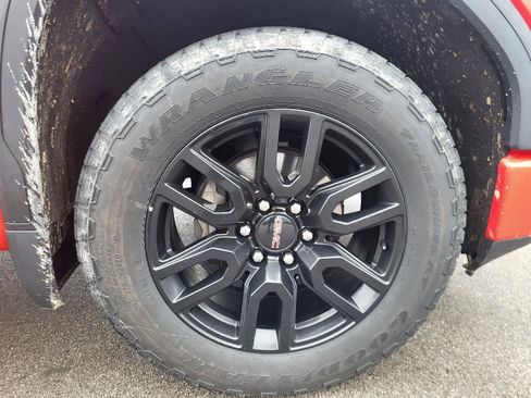 Used 2021 GMC Sierra 1500 Elevation w/ X31 Off-Road Package image 14