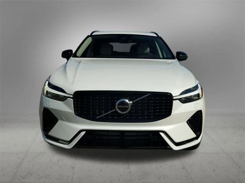 Used 2025 Volvo XC60 T8 Core w/ Protection Package Premier image 9