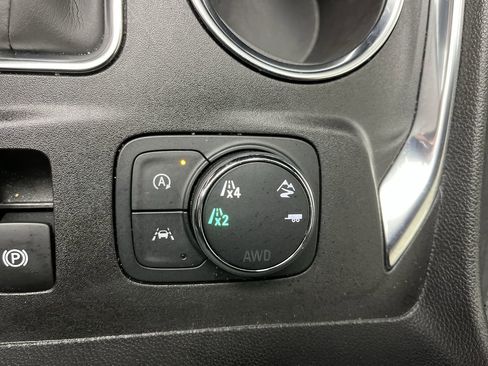 Certified 2023 Chevrolet Traverse LT w/ LPO, Floor Liner Package AWD/4WD image 17
