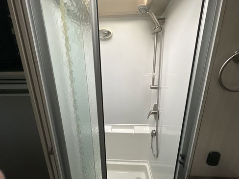 Used 2012 Mercedes-Benz Sprinter 3500 image 23