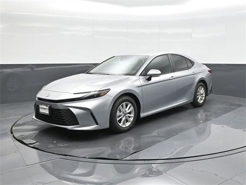 New 2026 Toyota Camry LE image 1
