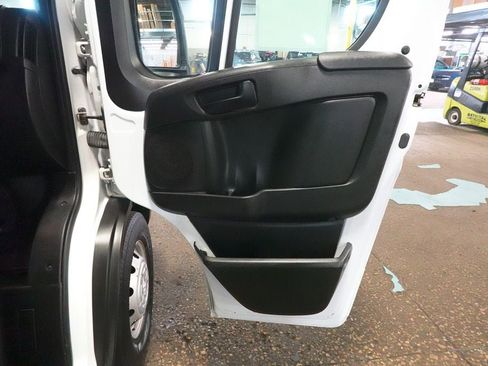 Used 2023 RAM ProMaster 2500 FWD image 24