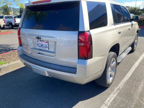 Used 2017 Chevrolet Tahoe LT w/ Luxury Package image 3