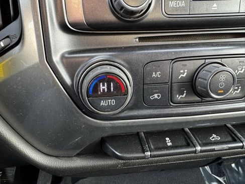 Used 2019 Chevrolet Silverado 1500 LT w/ All Star Edition image 10