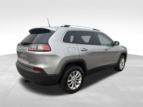 Used 2019 Jeep Cherokee Latitude w/ Popular Appearance Group AWD/4WD image 17
