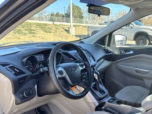 Used 2014 Ford Escape SE image 10