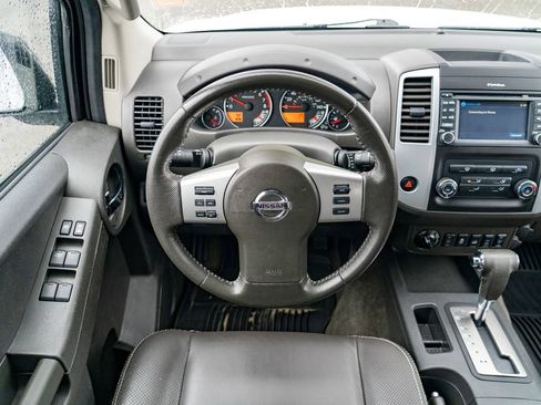Used 2015 Nissan Xterra PRO-4X image 17