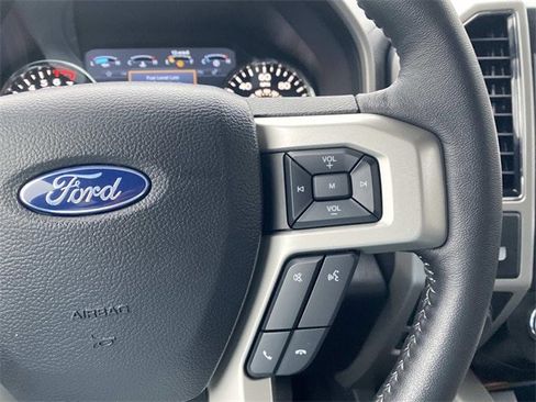 Certified 2019 Ford F150 Lariat w/ Equipment Group 502A Luxury image 59