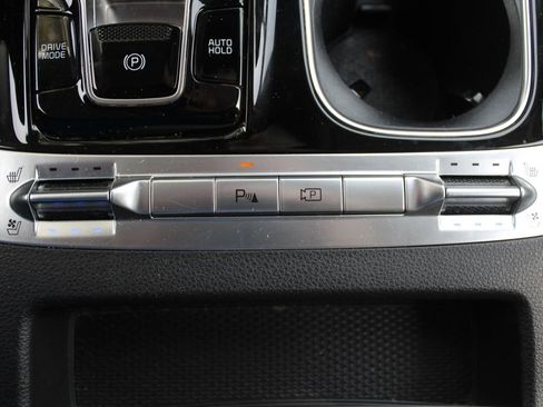 Certified 2023 Kia Carnival SX image 51