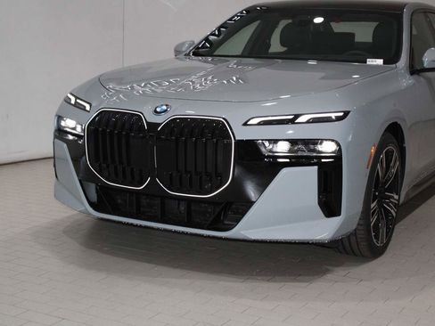 New 2026 BMW i7 eDrive50 w/ M Sport Package image 2