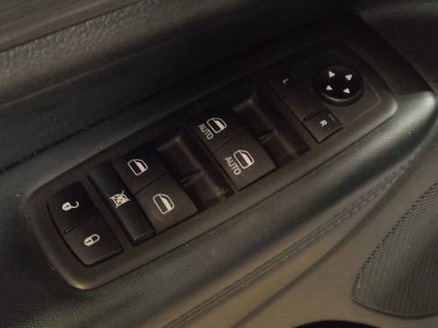 Used 2021 Jeep Grand Cherokee Laredo RWD image 27