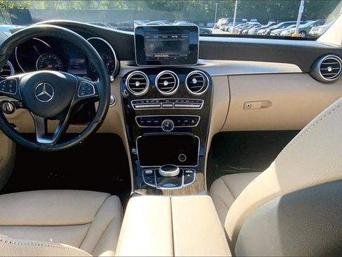 Used 2018 Mercedes-Benz C 300 4MATIC Sedan image 12