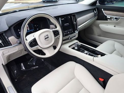 Used 2023 Volvo S90 B6 Plus AWD/4WD image 12