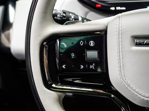 Used 2024 Land Rover Range Rover Sport Dynamic SE image 31