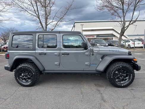 Used 2023 Jeep Wrangler Unlimited w/ Cold Weather Group image 17