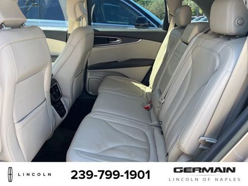 Used 2018 Lincoln MKX Reserve w/ Driver Assistance Package image 12