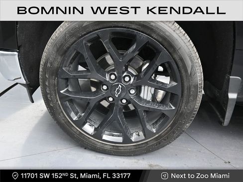 Used 2025 Chevrolet Silverado 1500 LTZ w/ Technology Package image 9