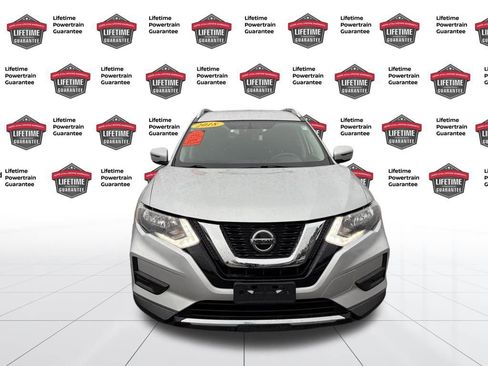 Certified 2018 Nissan Rogue SV image 10