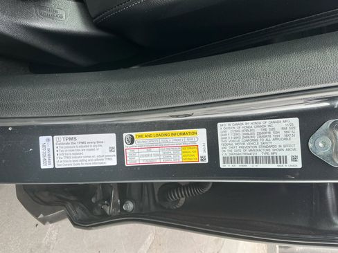 Used 2024 Honda CR-V EX-L image 17