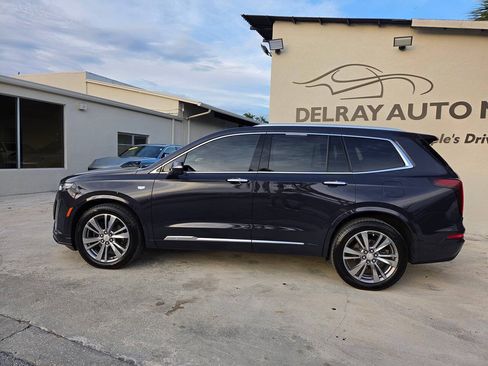 Used 2024 Cadillac XT6 Premium Luxury w/ Technology Package FWD image 8