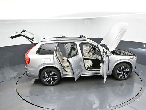 Used 2023 Volvo XC90 T8 Plus image 50