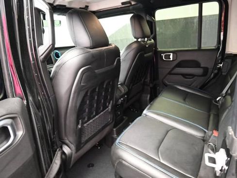 Used 2022 Jeep Wrangler Unlimited Rubicon 4xe w/ Steel Bumper Group AWD/4WD image 13