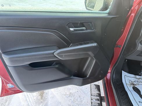 Used 2023 Chevrolet Colorado LT w/ LT Convenience Package II image 18