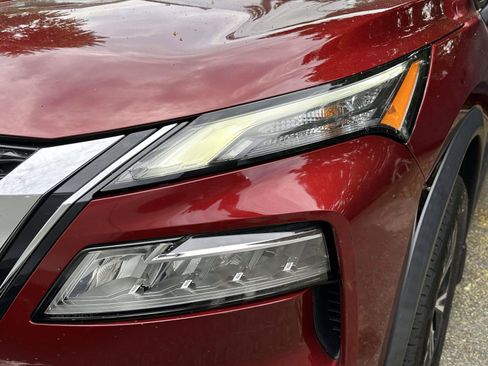 Used 2021 Nissan Rogue SV AWD/4WD image 6