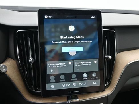 New 2026 Volvo XC60 B5 Plus w/ Climate Package AWD/4WD image 11