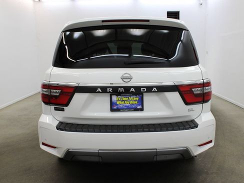 Used 2023 Nissan Armada SL RWD image 4