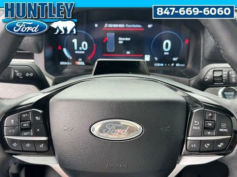 Used 2025 Ford Explorer Platinum w/ Ultimate Package AWD/4WD image 33