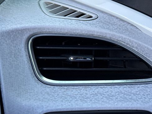 Used 2020 Chevrolet Bolt LT FWD image 28