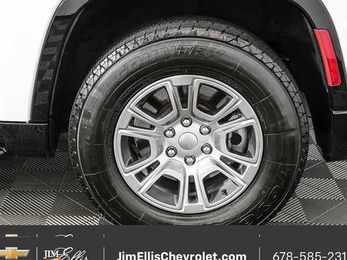 Used 2023 Jeep Wagoneer 2WD w/ Convenience Group I image 39