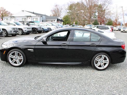 Used 2011 BMW 550i xDrive Sedan image 10