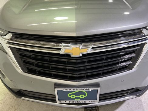 Used 2023 Chevrolet Equinox LT image 4
