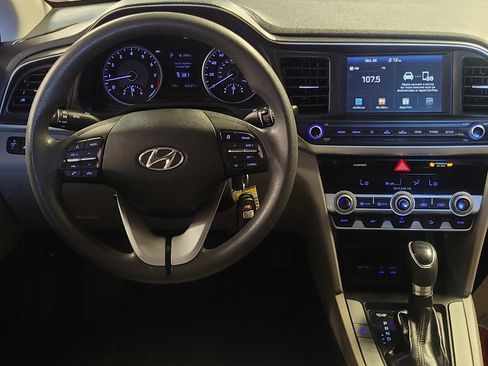 Used 2020 Hyundai Elantra SEL image 22