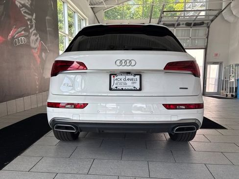 Used 2023 Audi Q5 2.0T Premium Plus w/ Premium Plus Package AWD/4WD image 5