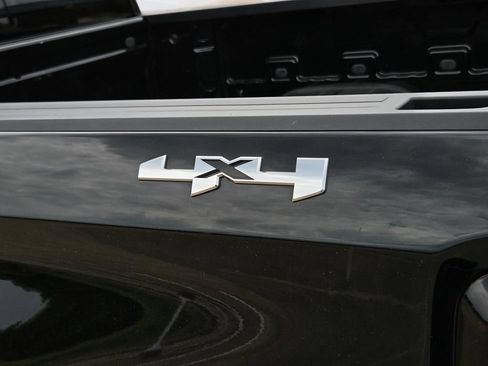 Used 2024 GMC Sierra 1500 Elevation AWD/4WD image 9
