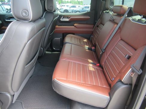 Used 2024 GMC Sierra 1500 Denali Ultimate AWD/4WD image 36