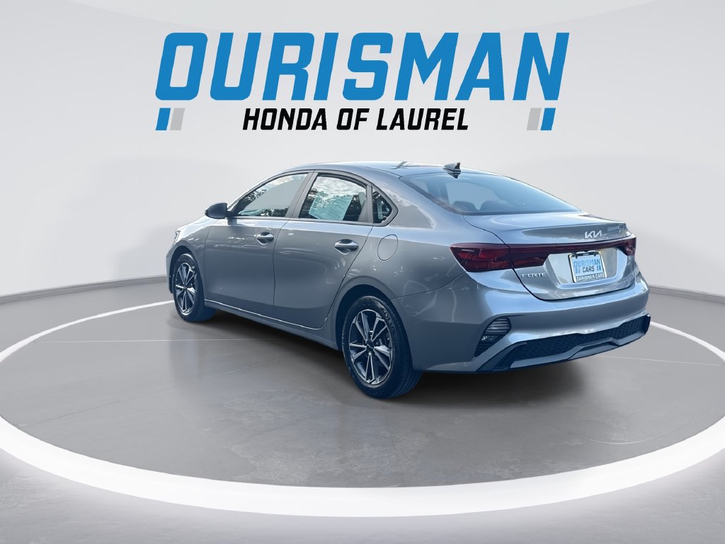 Used 2023 Kia Forte LXS w/ LXS Technology Package FWD image 6
