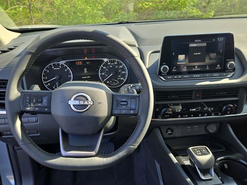 New 2026 Nissan Rogue SV w/ Cold Weather Package AWD/4WD image 11