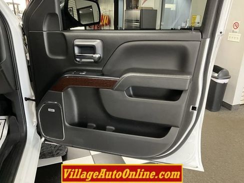 Used 2018 GMC Sierra 1500 SLT AWD/4WD image 36