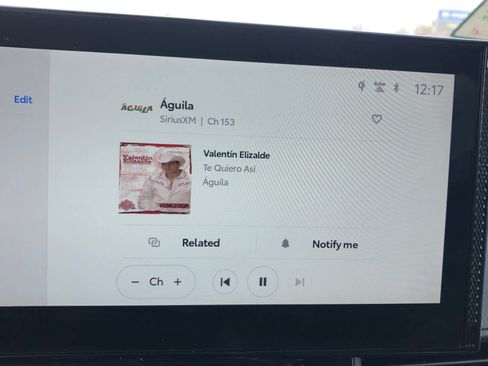 Certified 2025 Toyota Sienna XLE image 17