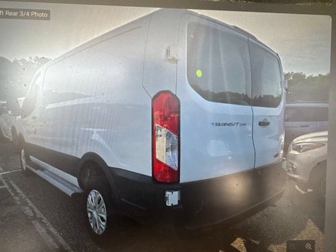 Used 2025 Ford Transit 250 Low Roof w/ Exterior Upgrade Package RWD image 3