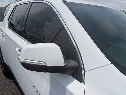 Used 2023 Chevrolet Traverse LT AWD/4WD image 14